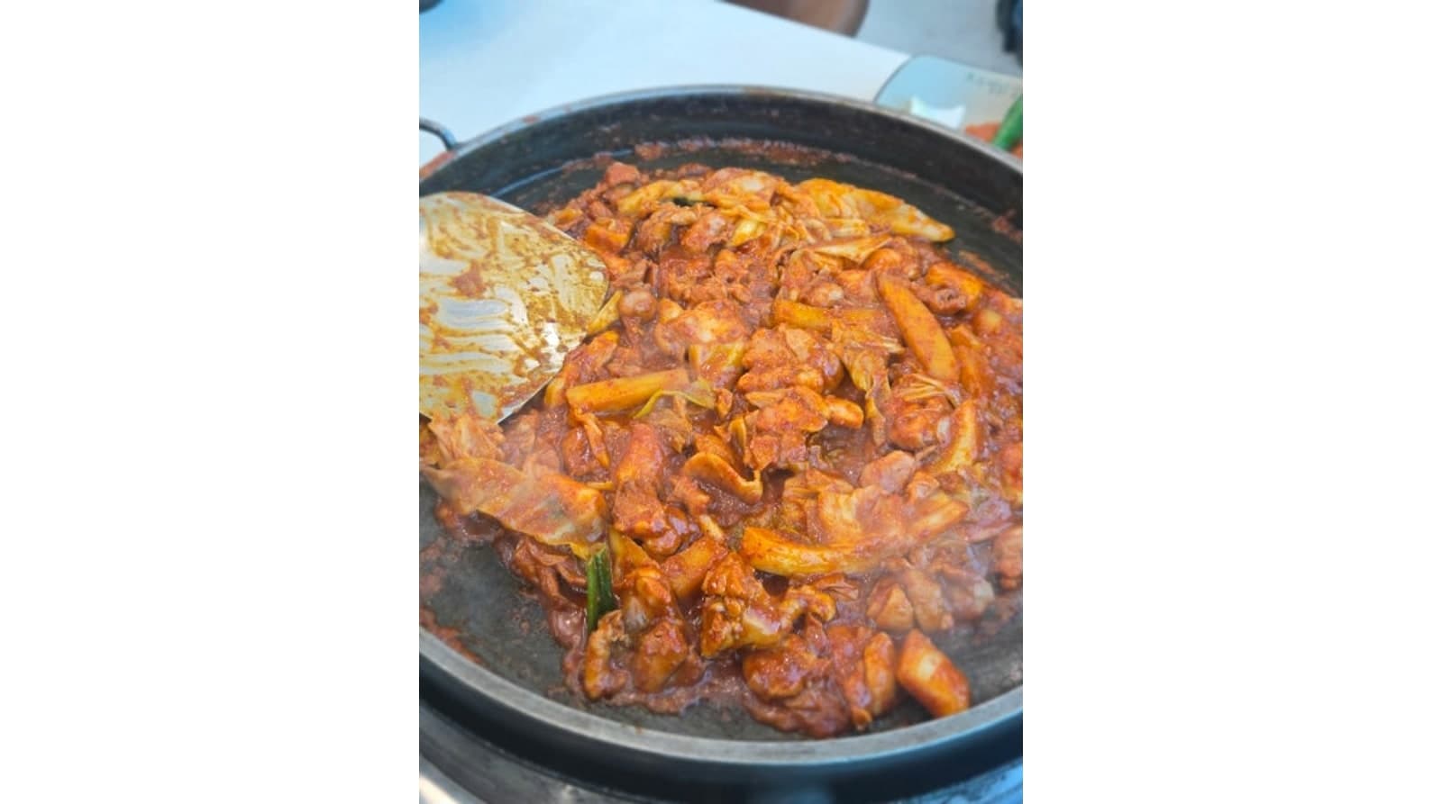 춘천역 맛집 호수별닭갈비 철판 닭갈비와 막국수 가격 주차 안내 대표 이미지
