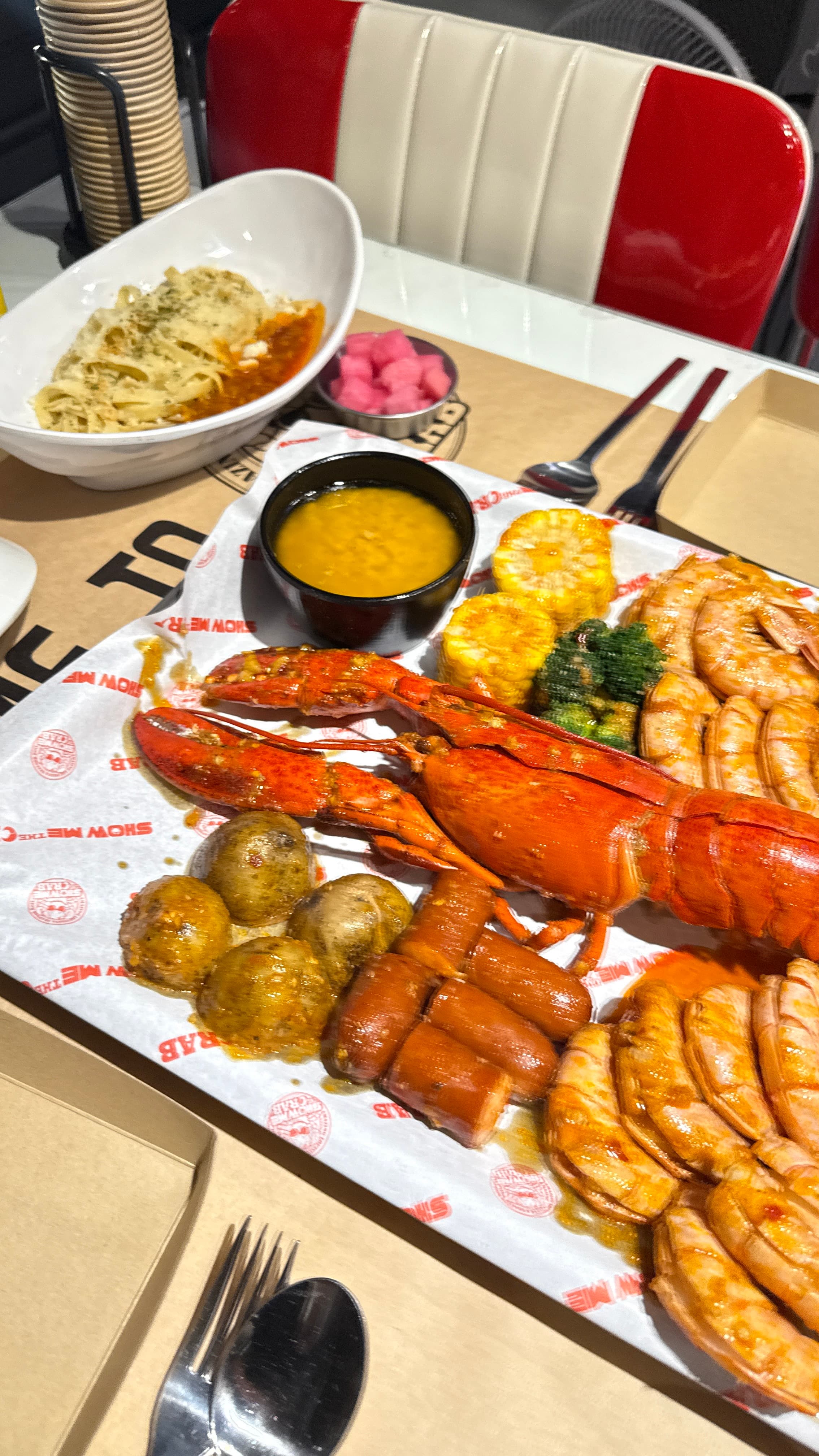 신사역 회식 맛집 시원한 맥주와 미국식 보일링씨푸드, 쇼미더크랩 추천 대표 이미지